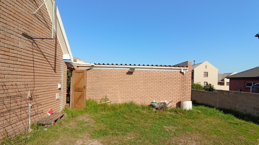 3 Bedroom Property for Sale in Bluewater Bay Western Cape